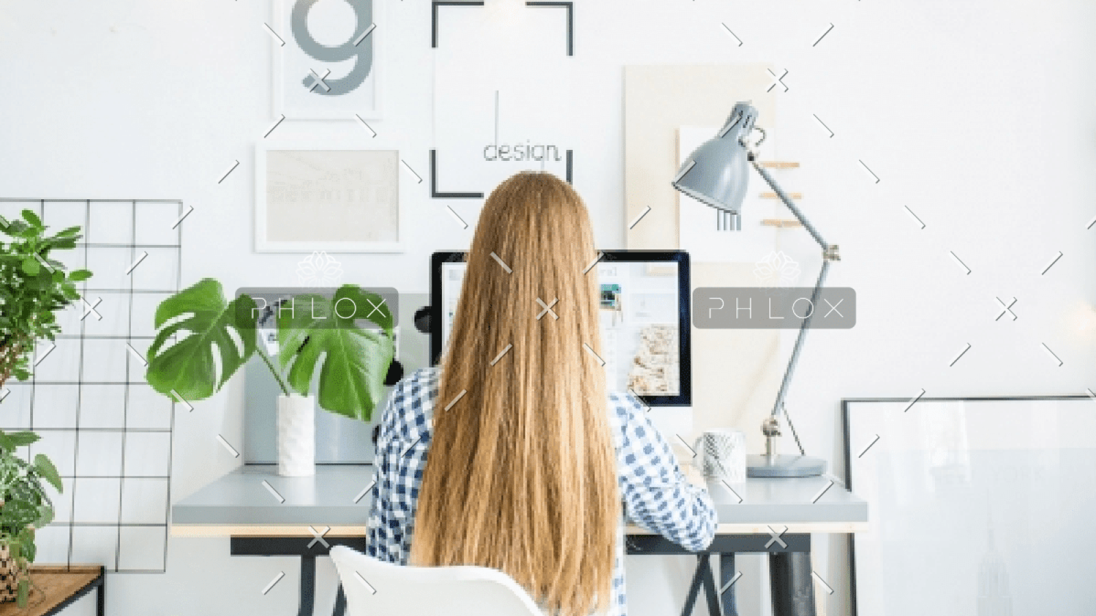 demo-attachment-928-happy-lady-sitting-in-office-coworking-while-P5AFND8